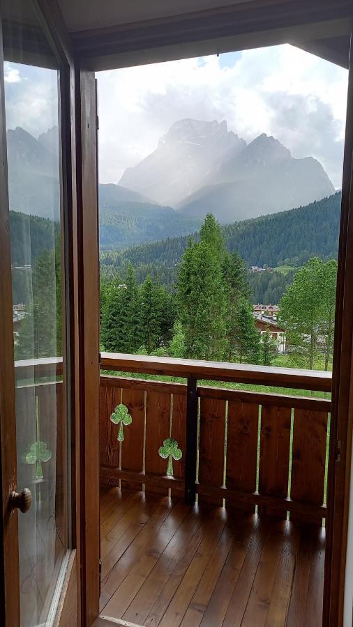 Deliziosa Mansarda Con Vista Dolomiti Διαμέρισμα San Vito di Cadore Εξωτερικό φωτογραφία