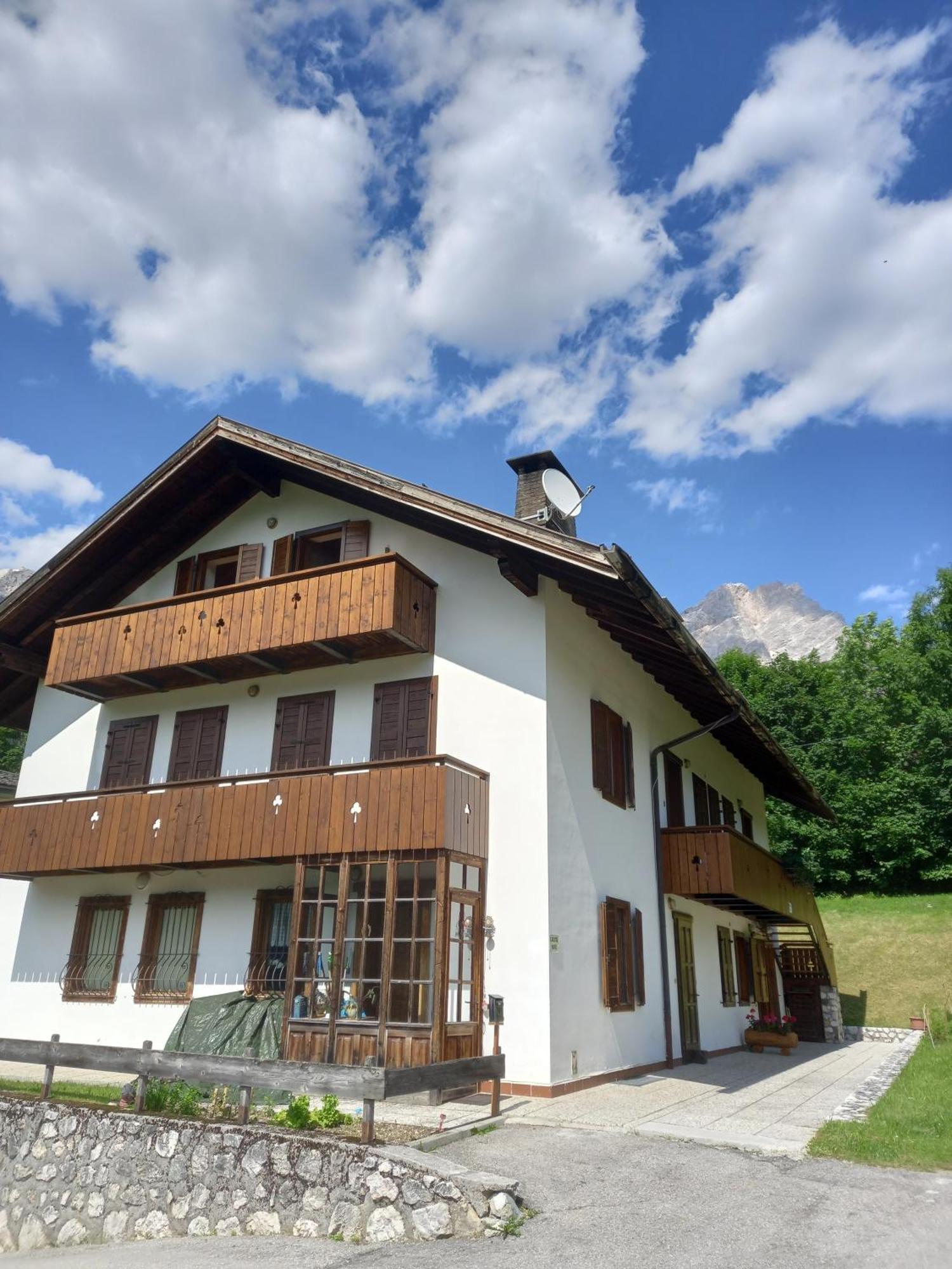 Deliziosa Mansarda Con Vista Dolomiti Διαμέρισμα San Vito di Cadore Εξωτερικό φωτογραφία