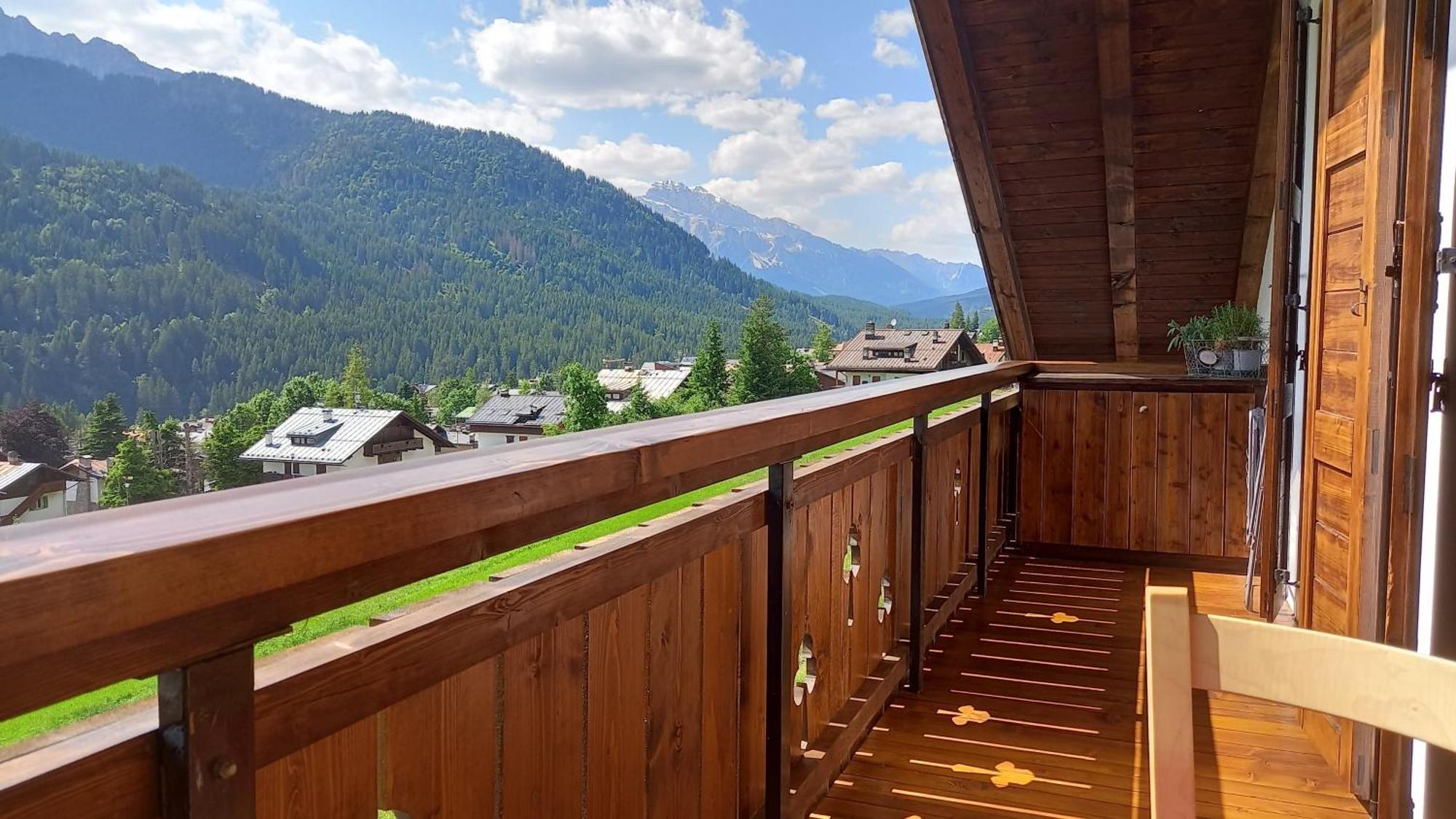 Deliziosa Mansarda Con Vista Dolomiti Διαμέρισμα San Vito di Cadore Εξωτερικό φωτογραφία
